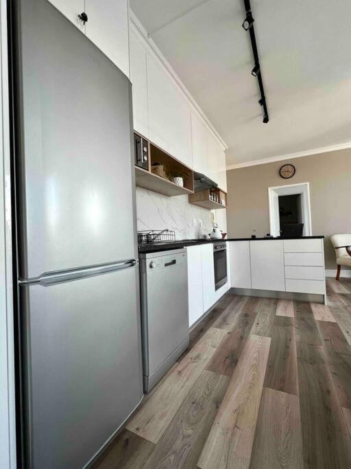 Modern, Trendy And Comfortable 2 Bedroom Apartment In Κέιπ Τάουν Εξωτερικό φωτογραφία
