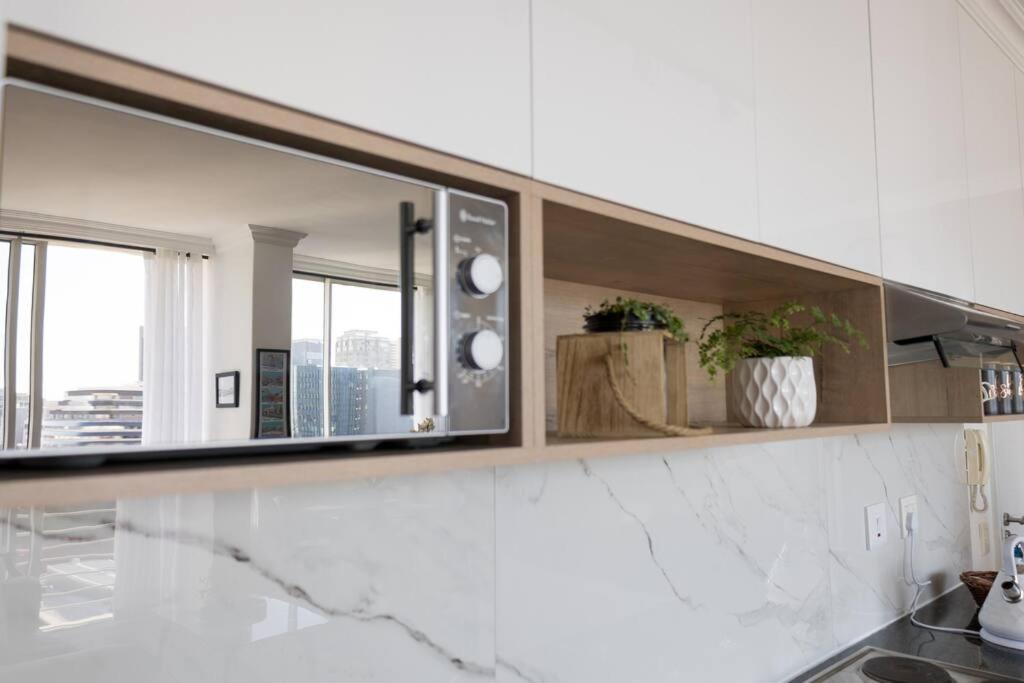 Modern, Trendy And Comfortable 2 Bedroom Apartment In Κέιπ Τάουν Εξωτερικό φωτογραφία